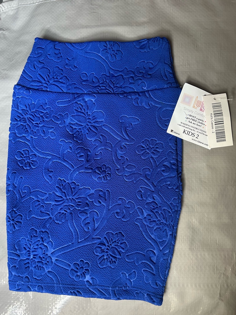 LuLaRoe Cassie Skirt Kids Size 2 Blue Embossed Floral NWT